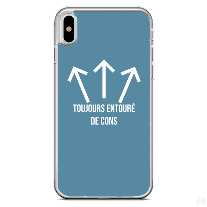 Coque toujours entouré de cons
